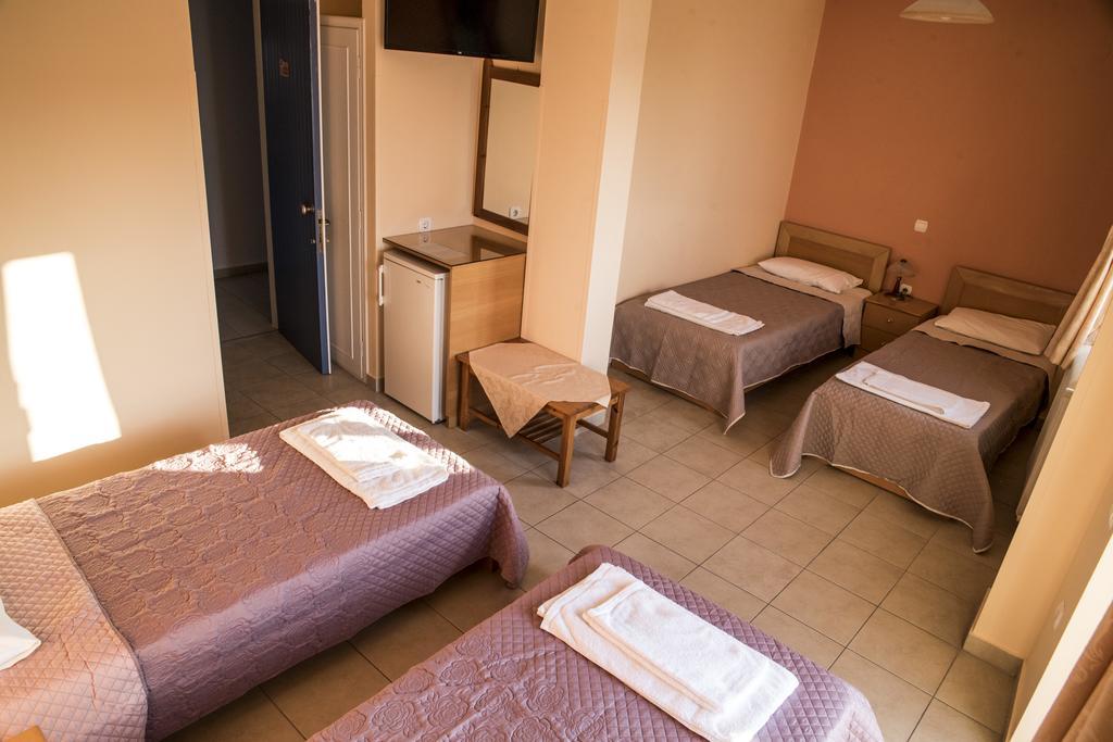 Zoumboulis Rooms Mytilene Bagian luar foto