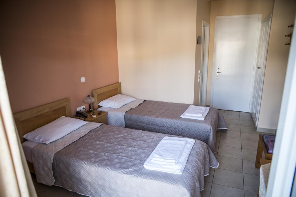 Zoumboulis Rooms Mytilene Bagian luar foto